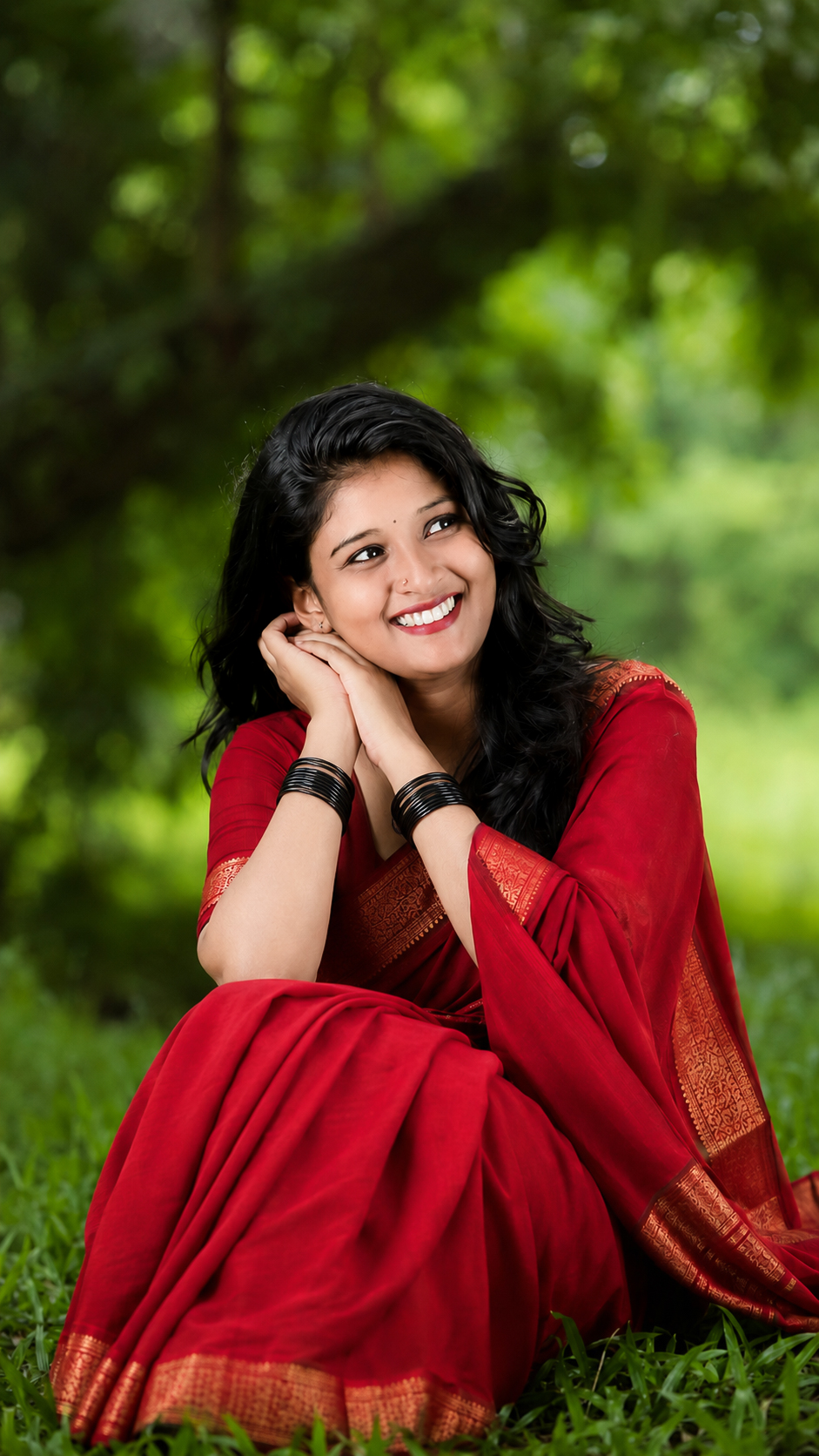 🌺✨ Traditional Red Saree Portrait ❤️